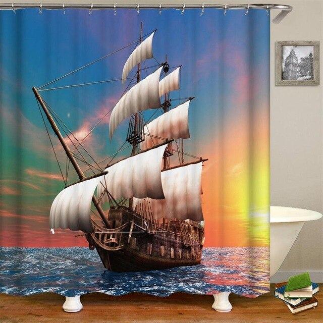 Zasłona prysznicowa ze statkiem żaglowym