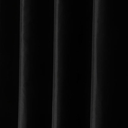 Gładka czarna zasłona pod prysznic